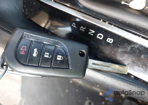 2020 Toyota Corolla Le z USA, uszkodzony, nr VIN 5YFEPRAE7LP051036